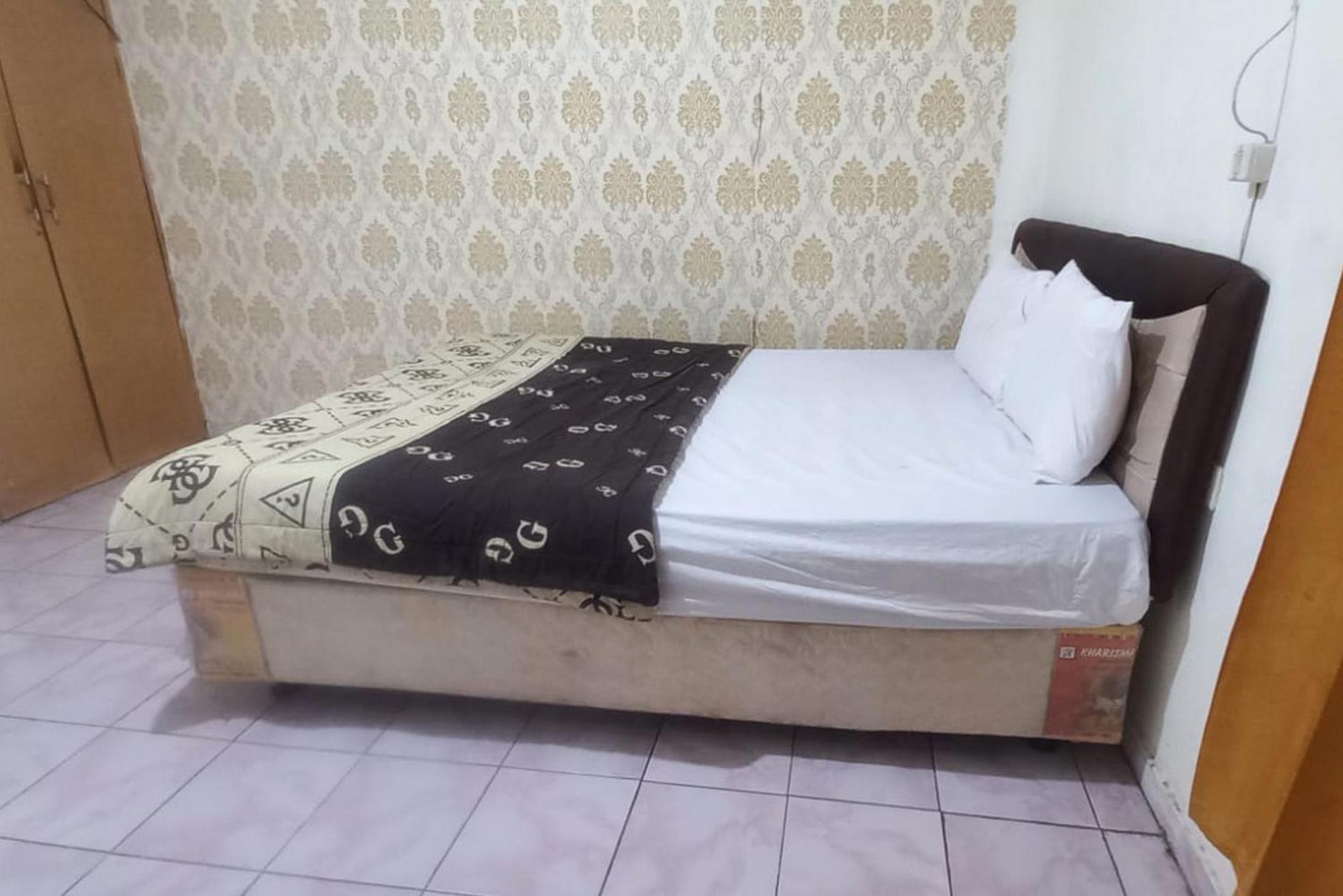 Fortuna Hotel Redpartner Near Exit Tol Paiton Екстер'єр фото