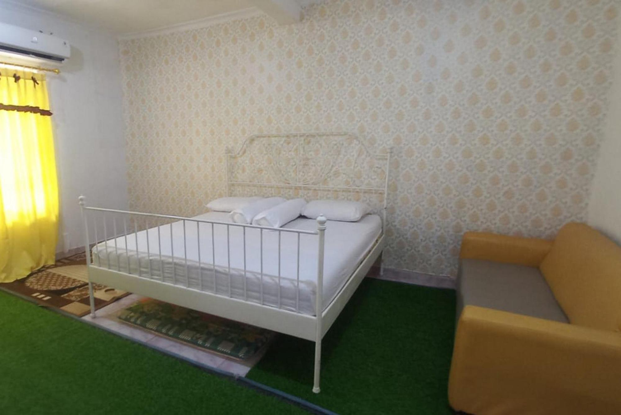 Fortuna Hotel Redpartner Near Exit Tol Paiton Екстер'єр фото